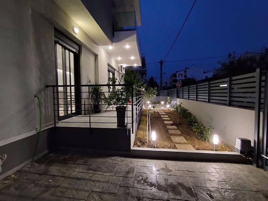 Floral Home 1 - Ground Floor Apt With Courtyard And Private Parking! Αθήνα Εξωτερικό φωτογραφία