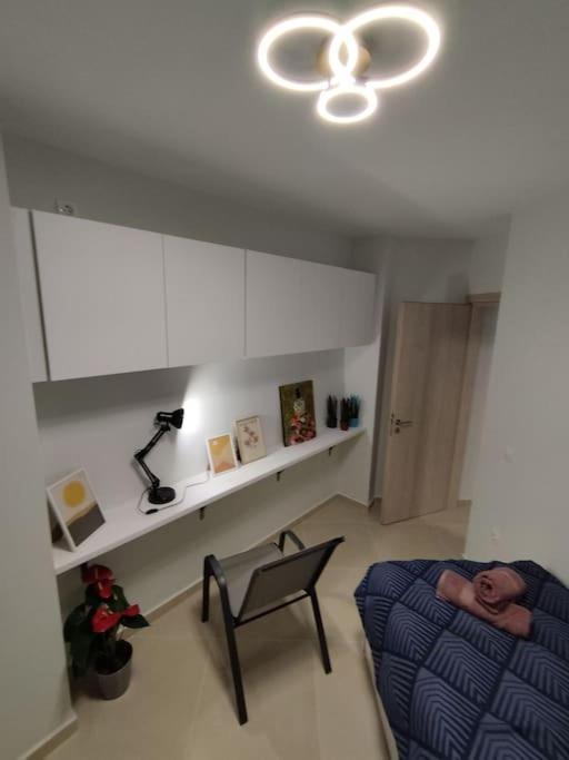 Floral Home 1 - Ground Floor Apt With Courtyard And Private Parking! Αθήνα Εξωτερικό φωτογραφία