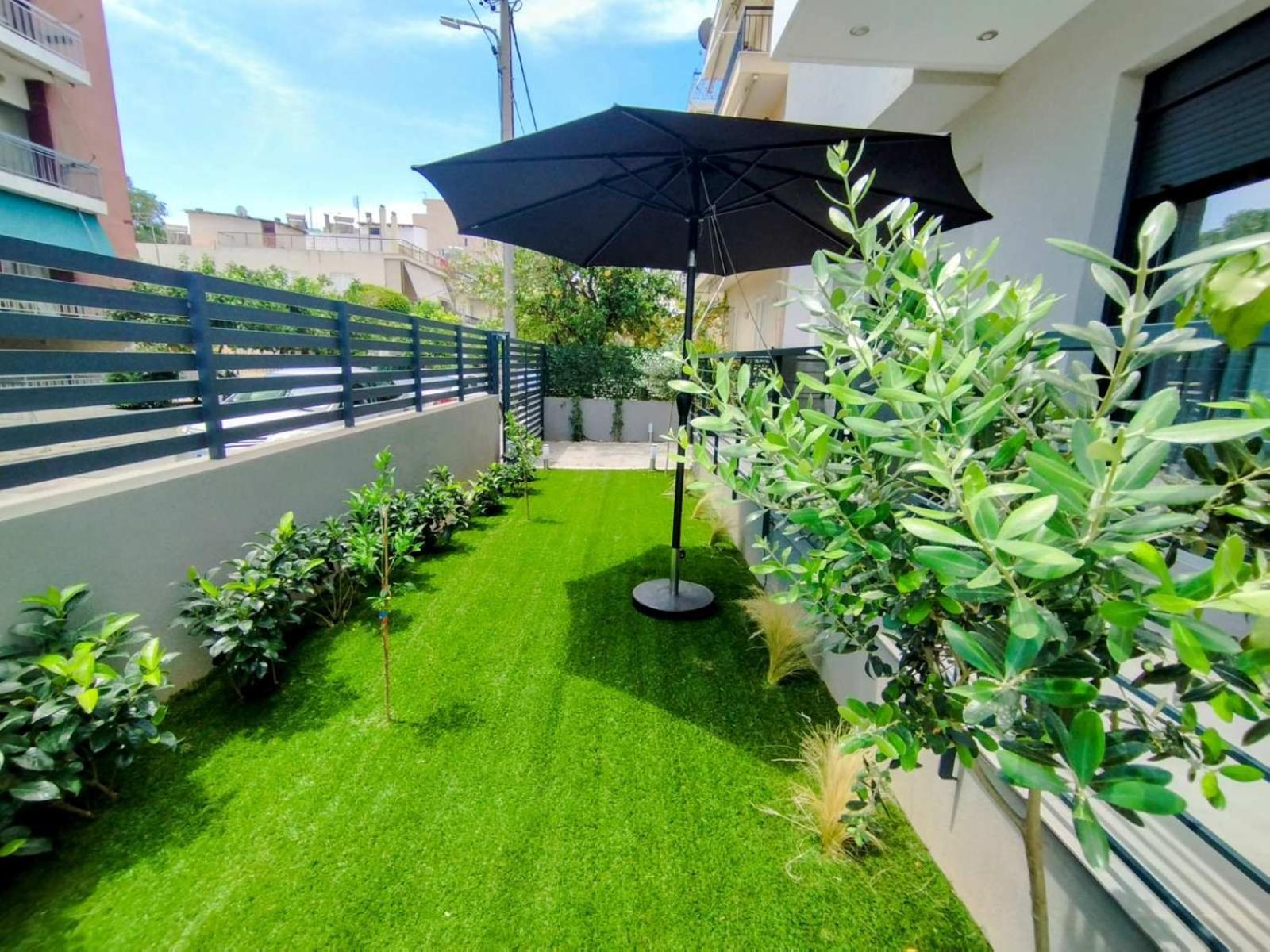 Floral Home 1 - Ground Floor Apt With Courtyard And Private Parking! Αθήνα Εξωτερικό φωτογραφία