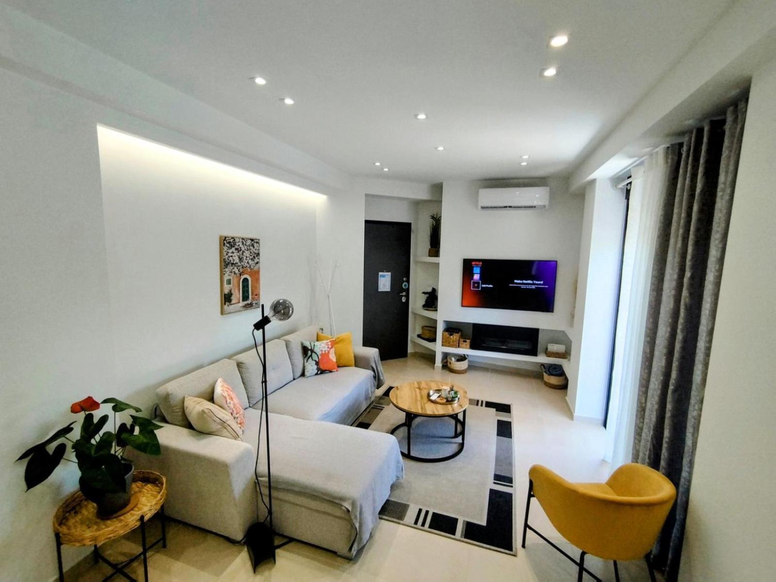 Floral Home 1 - Ground Floor Apt With Courtyard And Private Parking! Αθήνα Εξωτερικό φωτογραφία